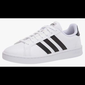 adidas Women’s grand court - size 7